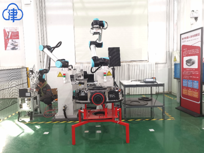 天津校企共建SMART智能工廠落成 首臺“地狼”智能搬運機器人下線